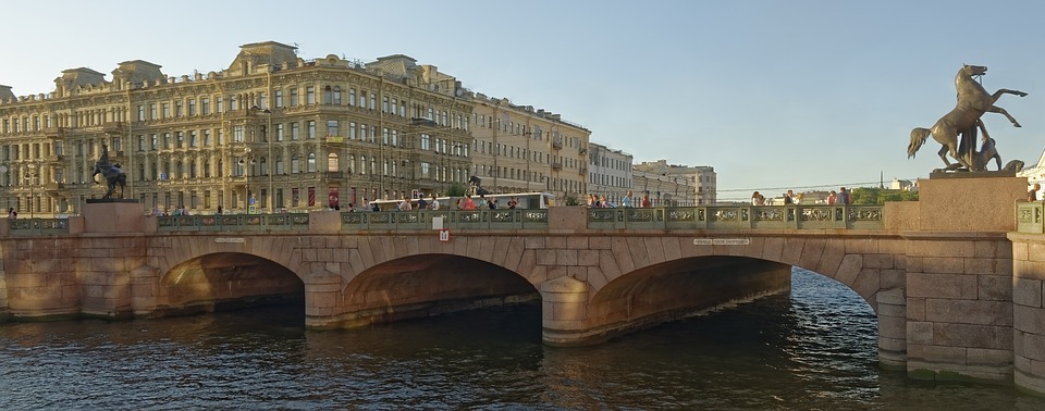 Puente Anichkov